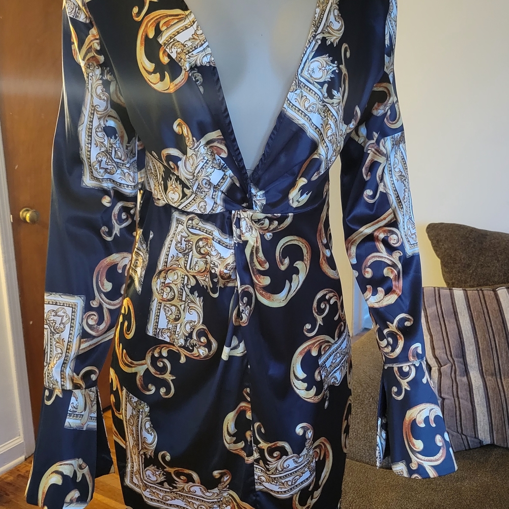 Elegant Black and Gold Patterned Dress